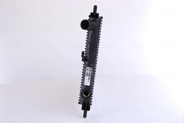 Радіатор основний Nissens 63293 ціна, від 32.62 USD