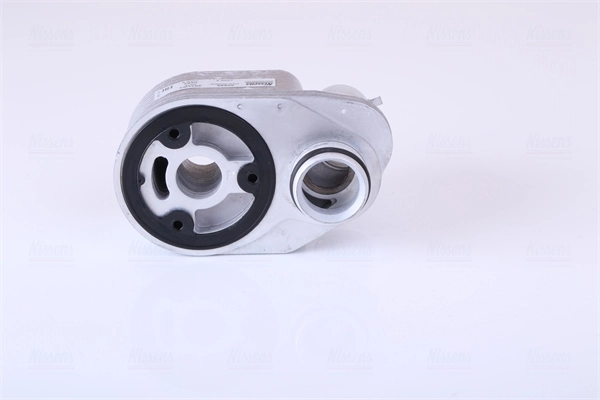 Радіатор масляний Nissens 90888 ціна, від 55.19 USD