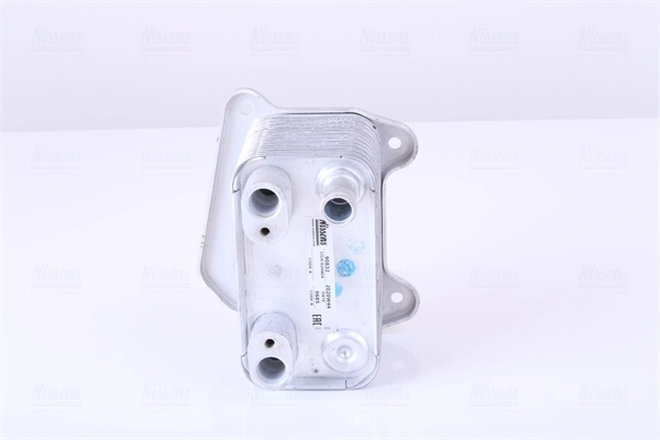 Радіатор масляний Nissens 90832 ціна, від 64.33 USD