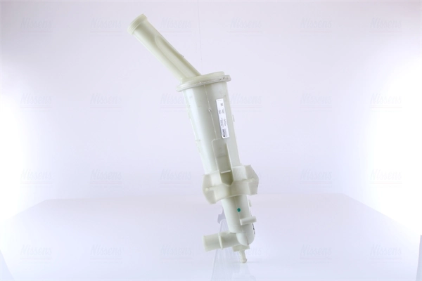 Радіатор основний Nissens 61764 ціна, від 62.32 USD