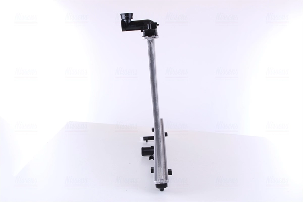 Радіатор основний Nissens 606698 ціна, від 107.17 USD