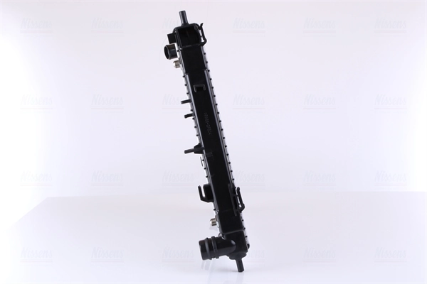 Радіатор основний Nissens 67608 ціна, від 148.65 USD