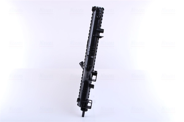 Радіатор основний Nissens 637613 ціна, від 68.90 USD