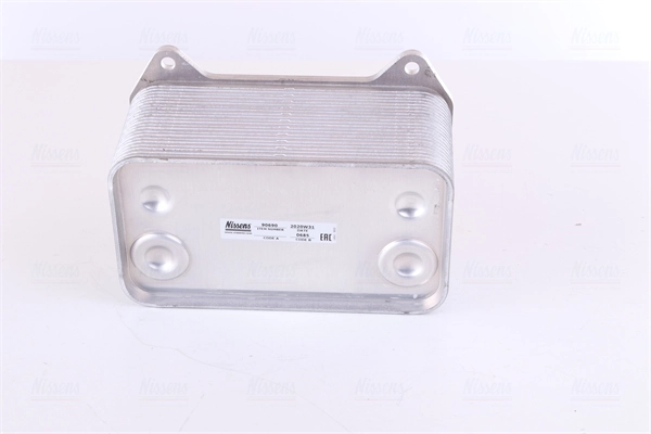 Радіатор масляний Nissens 90690 ціна, від 83.20 USD