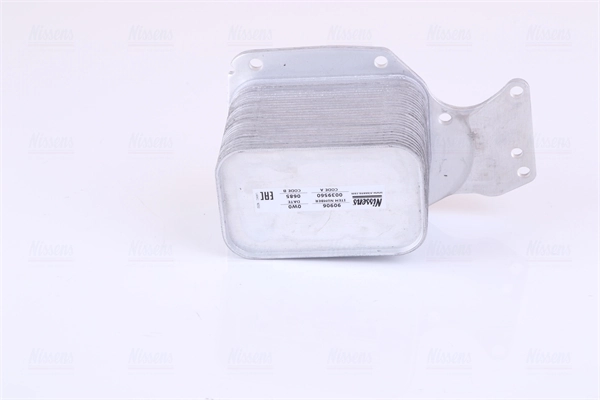 Радіатор масляний Nissens 90906 ціна, від 62.47 USD