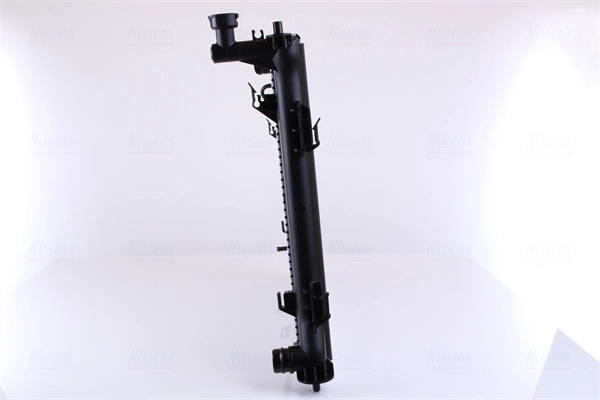 Радіатор основний Nissens 675053 ціна, від 105.72 USD