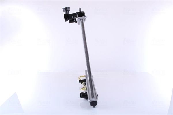Радіатор основний Nissens 646812 ціна, від 119.13 USD