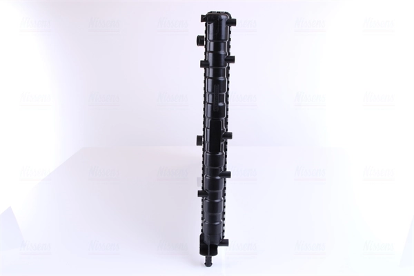 Радіатор основний Nissens 61766 ціна, від 59.32 USD