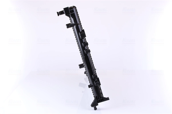 Радіатор основний Nissens 63815 ціна, від 134.02 USD