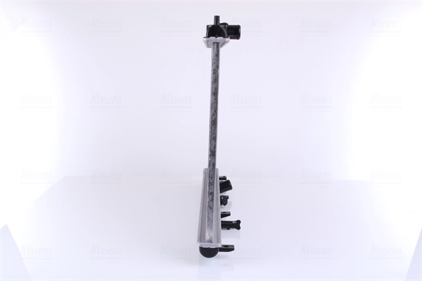 Радіатор основний Nissens 68103 ціна, від 82.40 USD