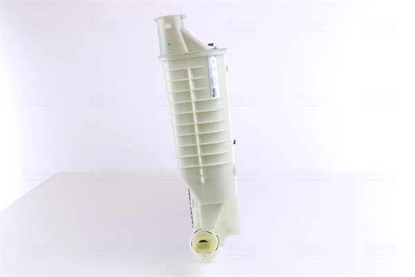 Радіатор основний Nissens 61313 ціна, від 50.75 USD