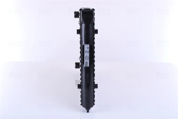 Радіатор основний Nissens 651851 ціна, від 30.77 USD