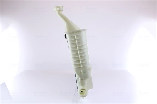 Радіатор основний Nissens 63547 ціна, від 57.29 USD