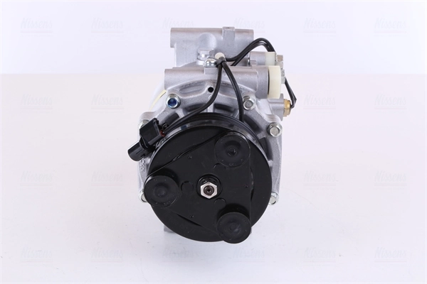 MN185233 Chrysler Компресор холодоагенту