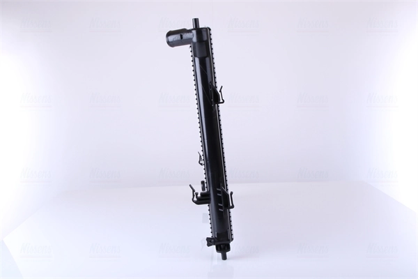 Радіатор основний Nissens 67077 ціна, від 74.74 USD