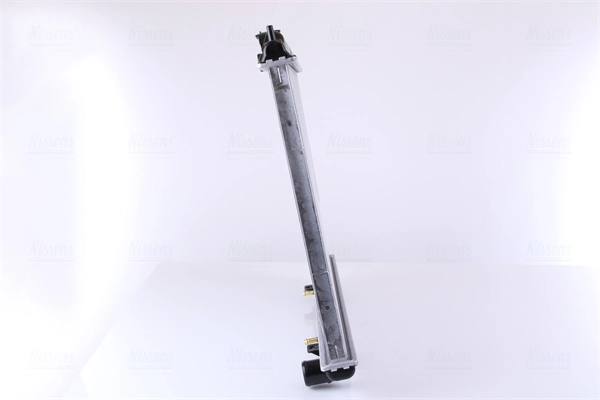 Радіатор основний Nissens 67352 ціна, від 73.46 USD