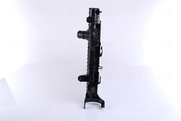 Радіатор основний Nissens 637622 ціна, від 106.30 USD