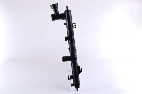 Радіатор основний Nissens 68183 ціна, від 101.91 USD