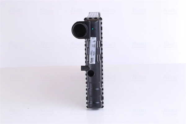 Радіатор основний Nissens 61814 ціна, від 30.24 USD