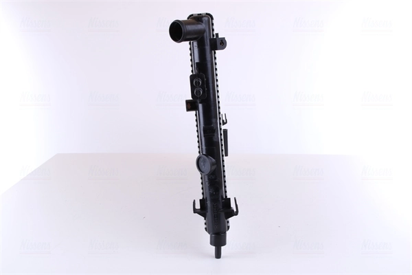Радіатор основний Nissens 632461 ціна, від 65.03 USD