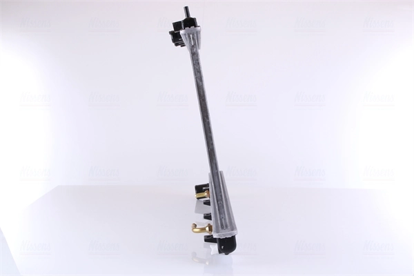 Радіатор основний Nissens 67739 ціна, від 106.77 USD