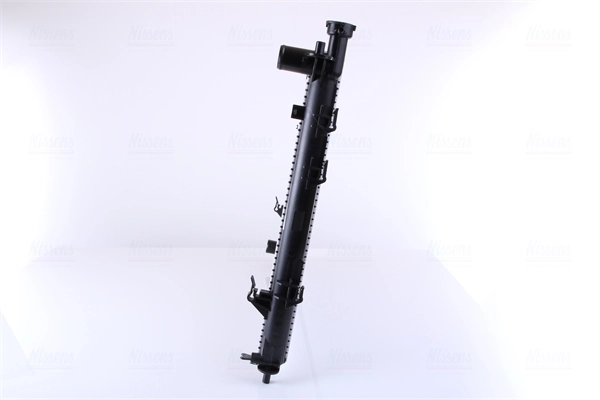 Радіатор основний Nissens 675018 ціна, від 119.51 USD