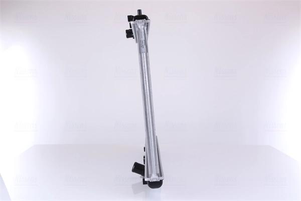 Радіатор основний Nissens 68131 ціна, від 176.23 USD