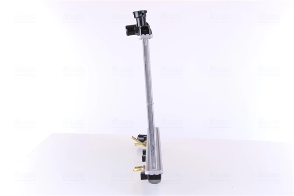 Радіатор основний Nissens 67023 ціна, від 62.05 USD