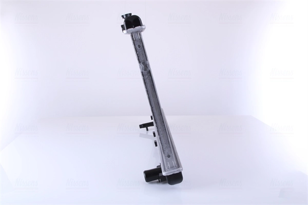 Радіатор основний Nissens 64706 ціна, від 83.39 USD