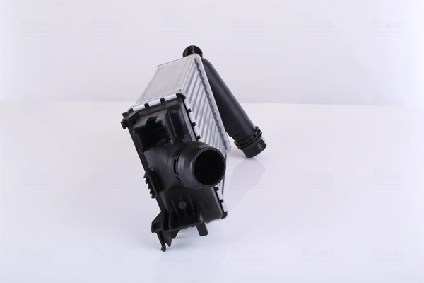 Купити NIS961583 Nissens Радіатор интеркуллера