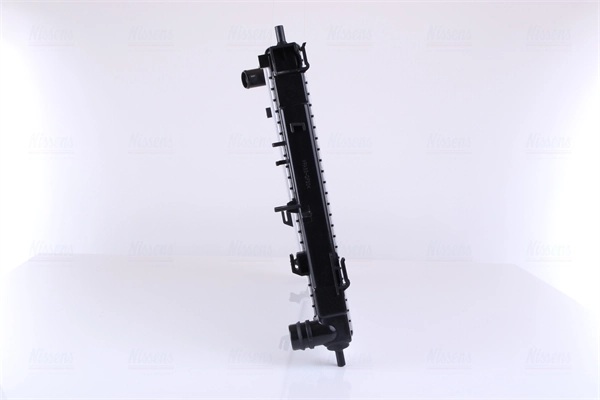 Радіатор основний Nissens 67607 ціна, від 93.45 USD