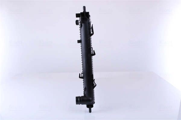 Радіатор основний Nissens 67609 ціна, від 85.62 USD