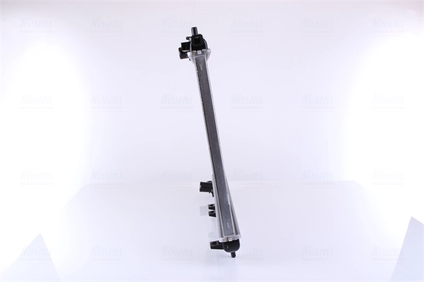 Радіатор основний Nissens 67032 ціна, від 106.91 USD