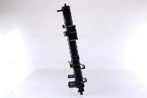 Радіатор основний Nissens 606556 ціна, від 191.87 USD