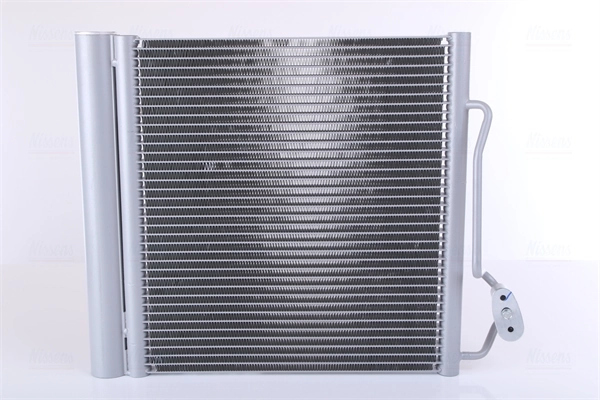 Радіатор кондиціонера AC830020 Maxgear