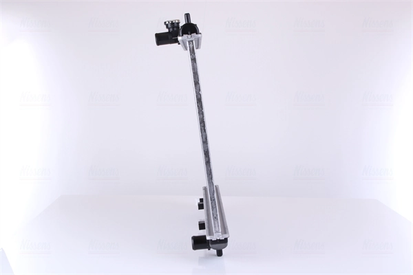 Радіатор основний Nissens 617555 ціна, від 137.89 USD