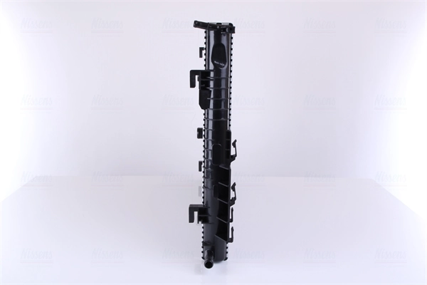Радіатор основний Nissens 637633 ціна, від 113.69 USD
