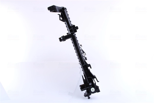 Радіатор основний Nissens 67186 ціна, від 146.84 USD
