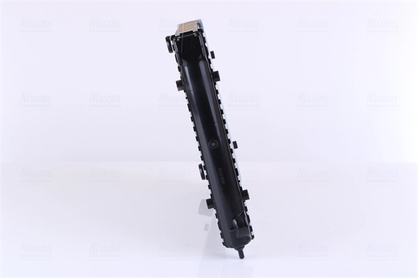 Радіатор основний Nissens 651711 ціна, від 41.93 USD