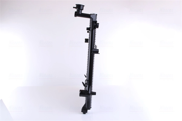 Радіатор основний Nissens 61030 ціна, від 149.55 USD