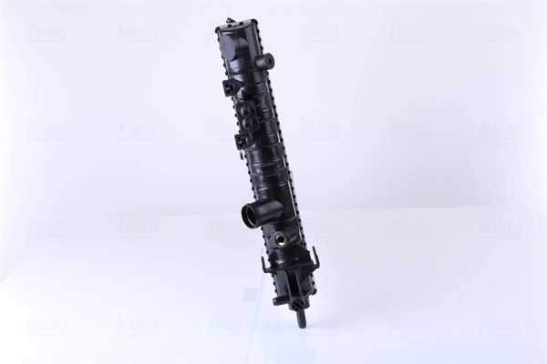 Радіатор основний Nissens 630704 ціна, від 96.88 USD