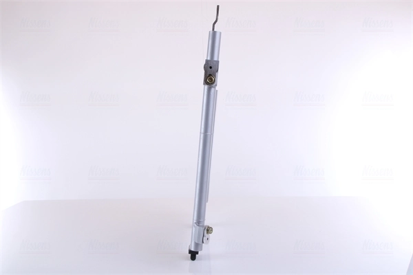 Радіатор кондиціонера 940193 Nissens