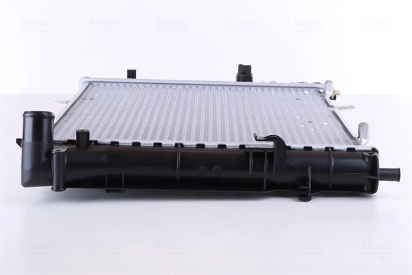 Радіатор основний Nissens 64049 ціна, від 66.06 USD
