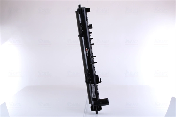 Радіатор основний Nissens 666225 ціна, від 77.82 USD