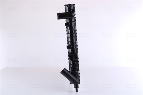 Радіатор основний Nissens 63918 ціна, від 51.95 USD