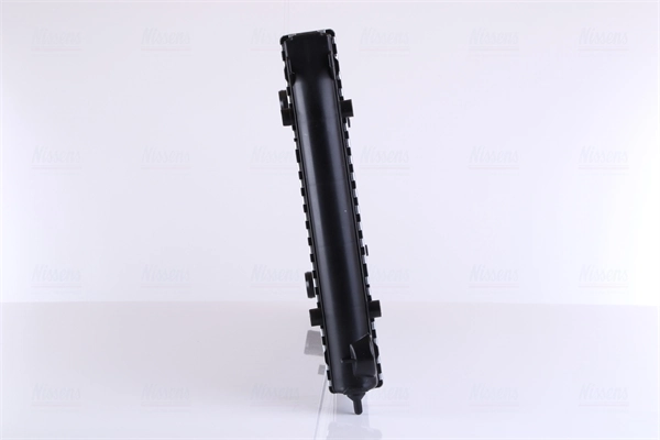 Радіатор основний Nissens 65236 ціна, від 49.96 USD