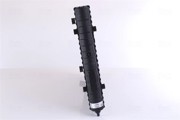 Радіатор основний Nissens 651871 ціна, від 37.40 USD