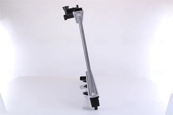 Радіатор основний Nissens 68510 ціна, від 128.77 USD