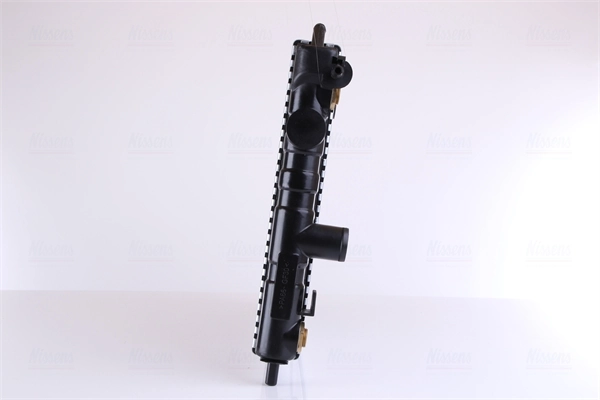 Радіатор основний Nissens 63225 ціна, від 51.24 USD