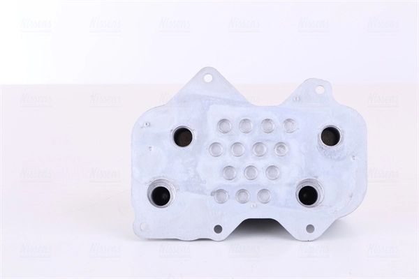 Радіатор масляний Nissens 90712 ціна, від 57.01 USD